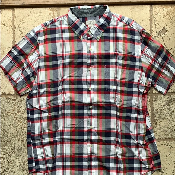 2 button downs - Picture 2 of 3